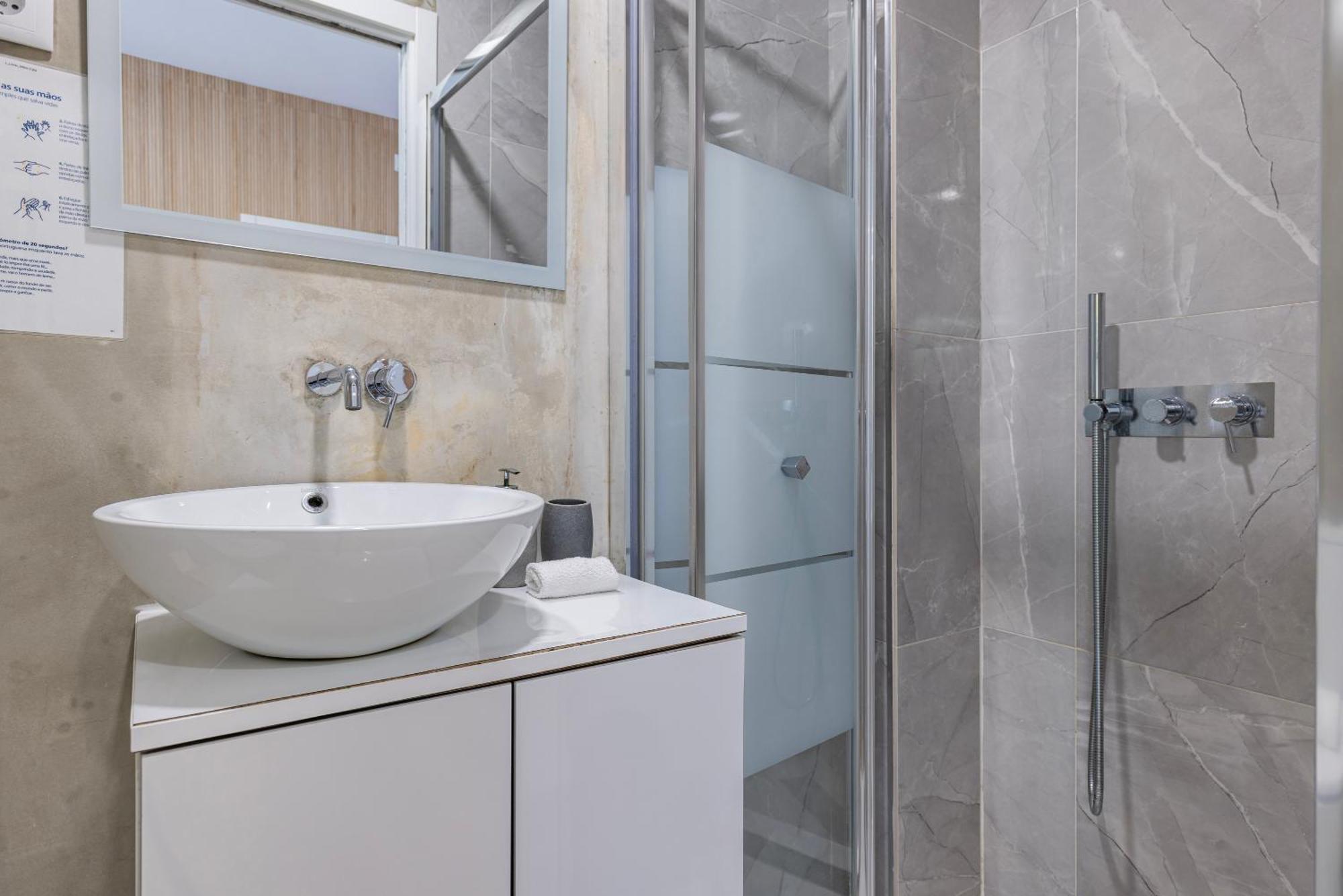 Apartamento Moderno Com Terraco Lisboa Екстериор снимка