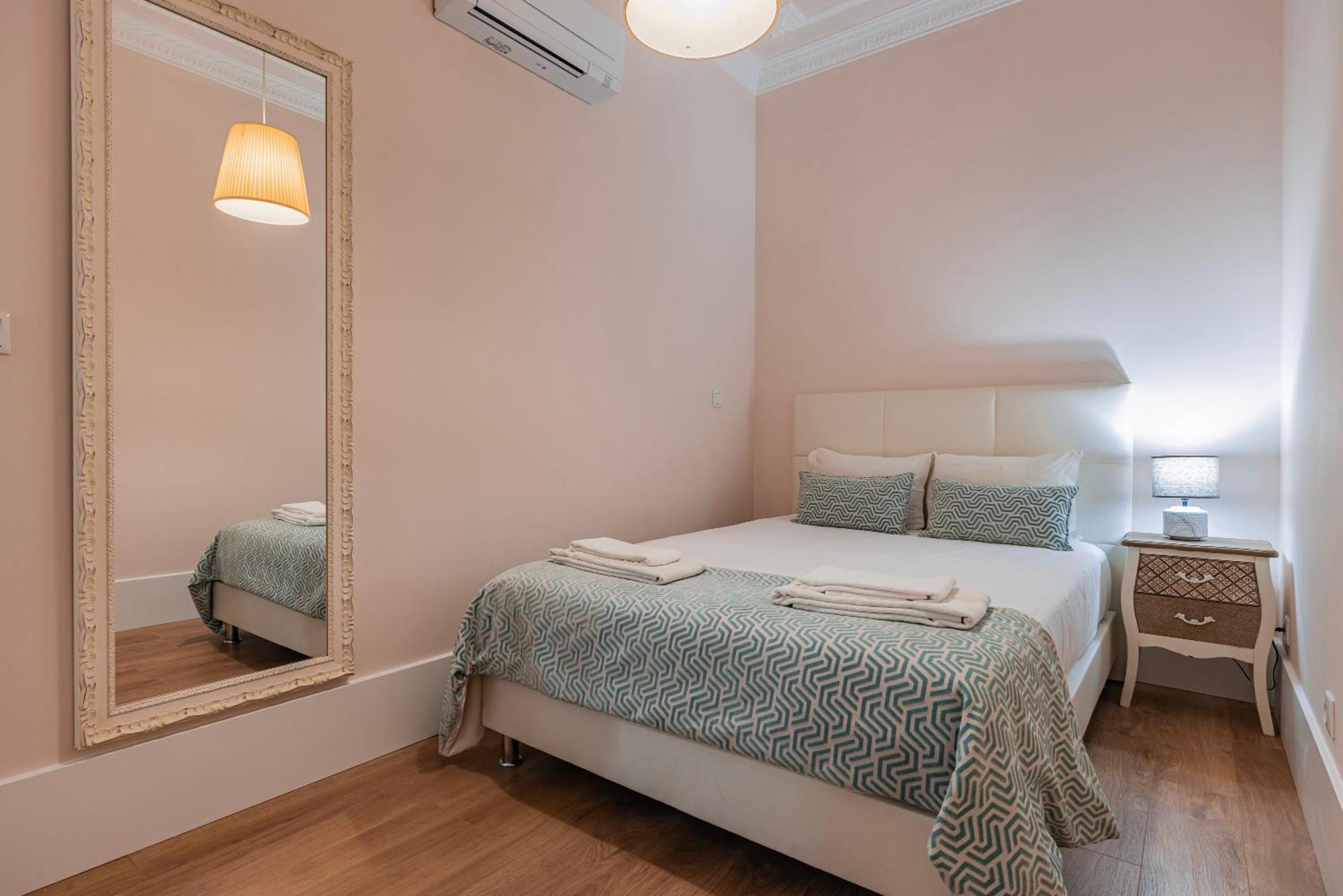 Apartamento Moderno Com Terraco Lisboa Екстериор снимка