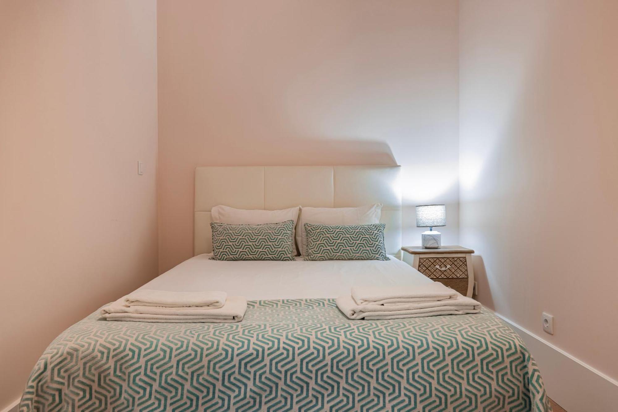 Apartamento Moderno Com Terraco Lisboa Екстериор снимка